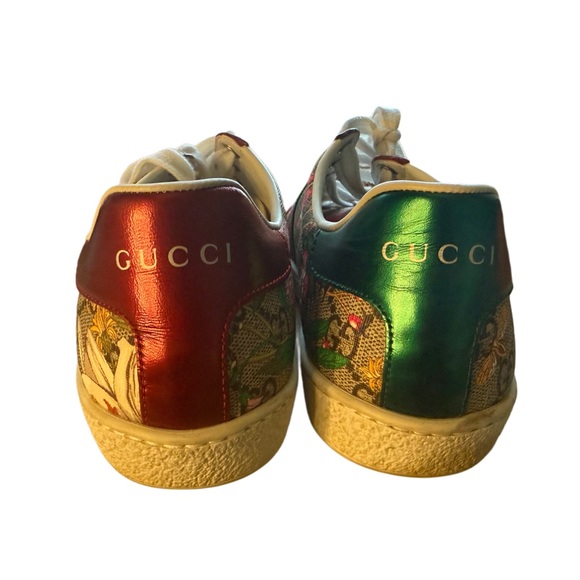 Floral Patterned Sneakers with Red and Green Accents - Picture 2 of 3